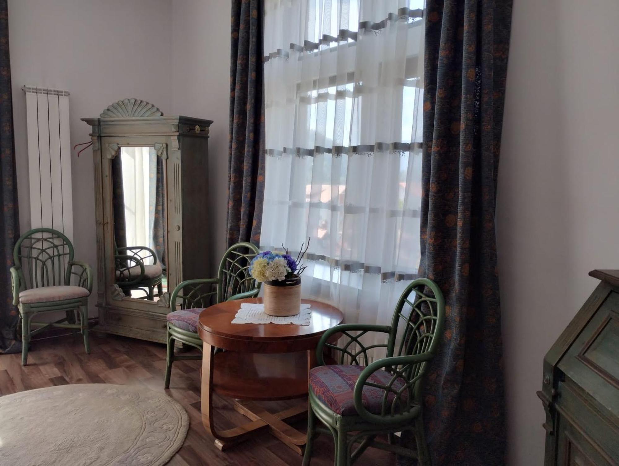 Il Piccolo Castello Buşteni Buitenkant foto