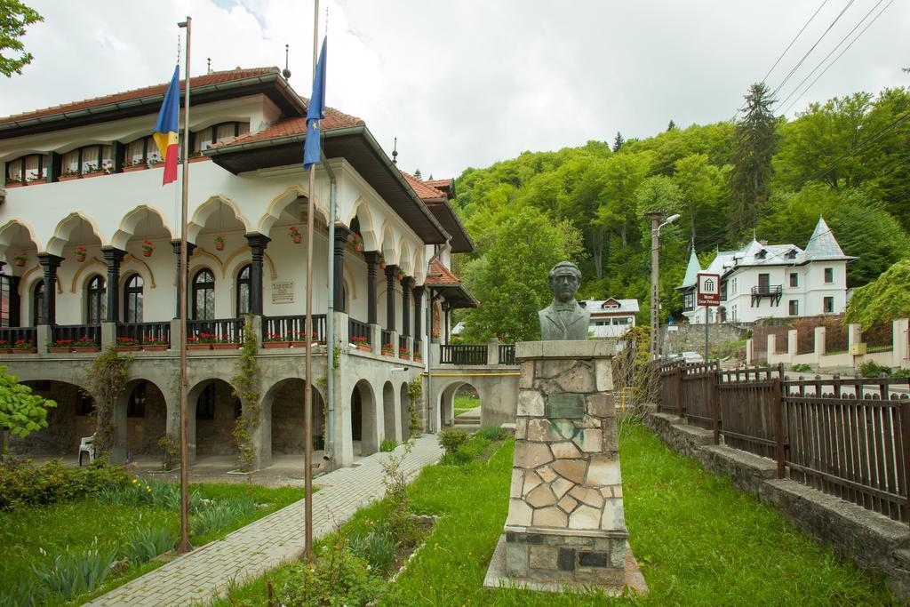 Il Piccolo Castello Buşteni Buitenkant foto